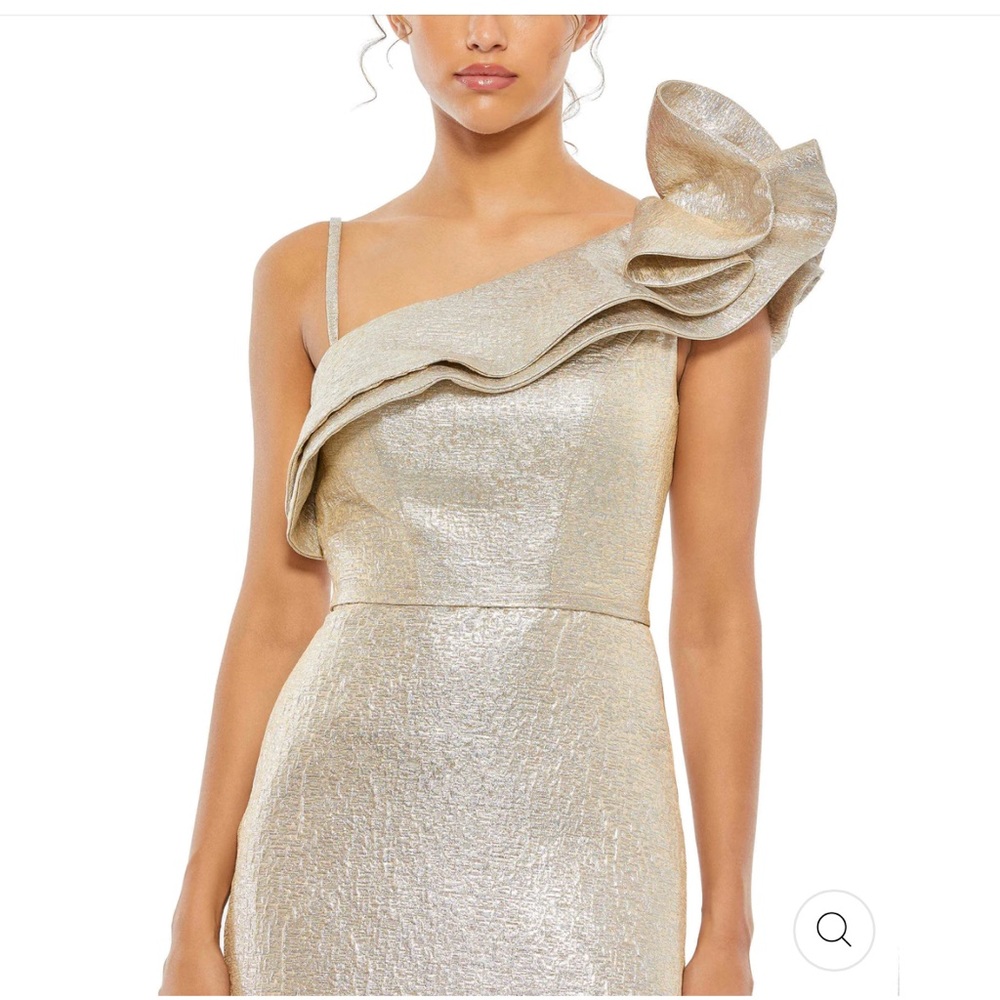 MAC DUGGAL METALLIC ASYMMETRICAL RUFFLE SHOULDER FIT AND FLARE DRESS SIZE 6